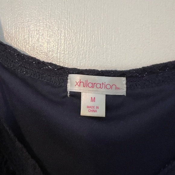 BUNDLE! 5 Items - Size Medium 🔥 - Picture 8 of 11